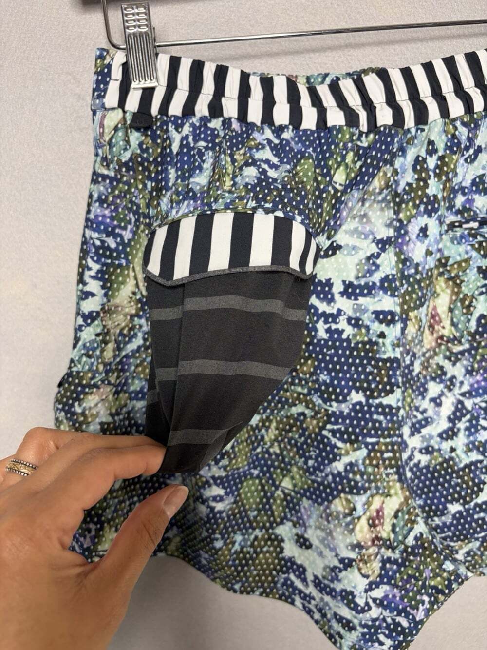 Lululemon Women's City Skort Sz 6 Floral Print Sport Stripe Shorts Run Athleis - Picture 4 of 8